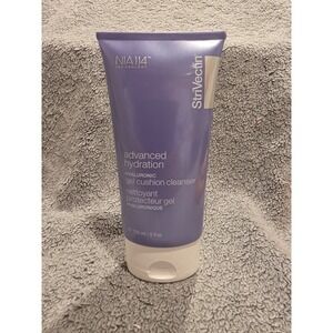 StriVectin Advanced Hydration  Hyaluronic Gel Cushion Cleanser 5 fl oz
